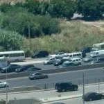 بالفيديو- حاجز أمني على جسر النقاش، وتخوّف…